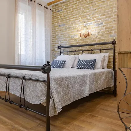 Апартаменты Constantin Old Town